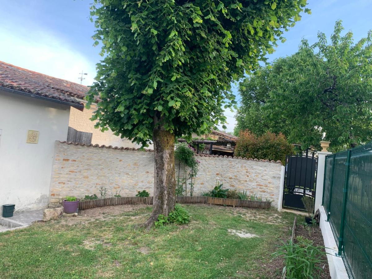 La Maison D'Eloi Montignac-Charente Kültér fotó